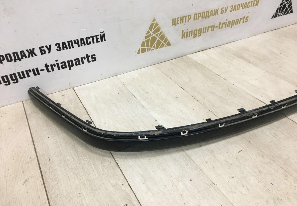 Накладка заднего бампера Volkswagen Passat B5 2000-2005 oem 3b5807423d Накладка заднего бампера Volkswagen Passat B5 2000-2005 oem 3b5807423d