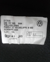Обивка крышки багажника Volkswagen Passat B7 седан oem 3AE867605
