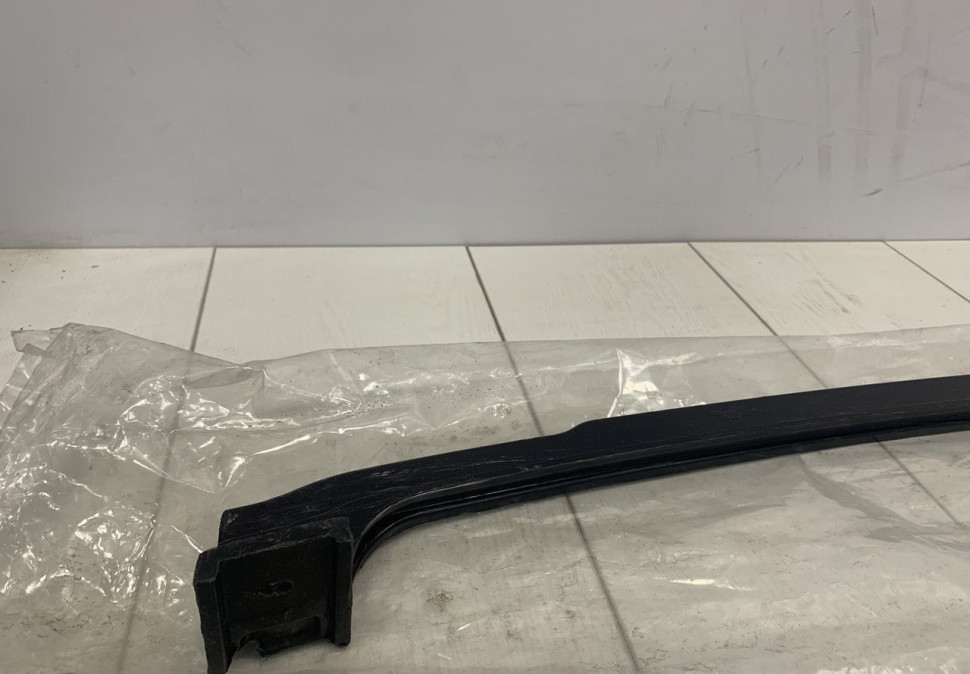 Усилитель переднего бампера нижний Kia Sportage 4 16-21 oem 86571F1000 Усилитель переднего бампера нижний Kia Sportage 4 16-21 oem 86571F1000