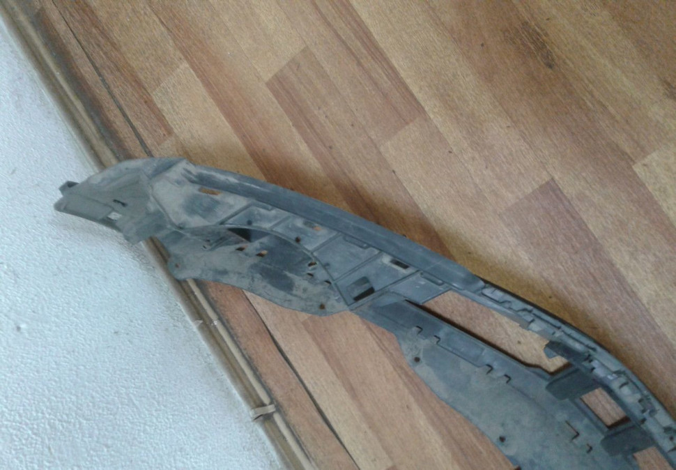 Спойлер переднего бампера Volkswagen Tiguan 2 oem 5nr805903 (слом.часть)