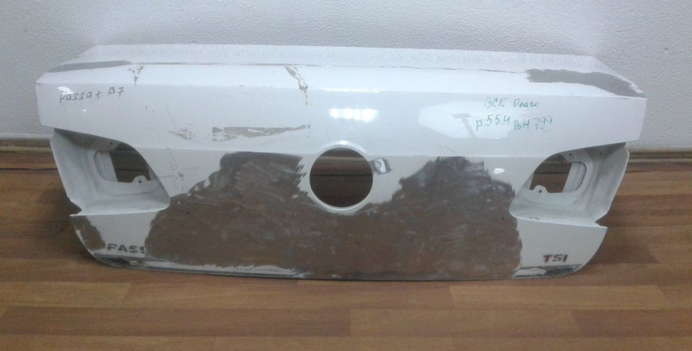 Крышка багажника Volkswagen Passat B7 oem 3AE827025 (после ремонта)