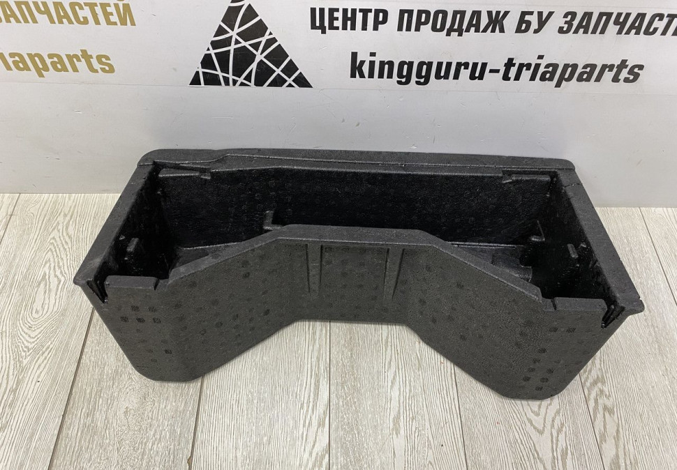 Ящик для инструментов в багажник Skoda Rapid oem 60u863957