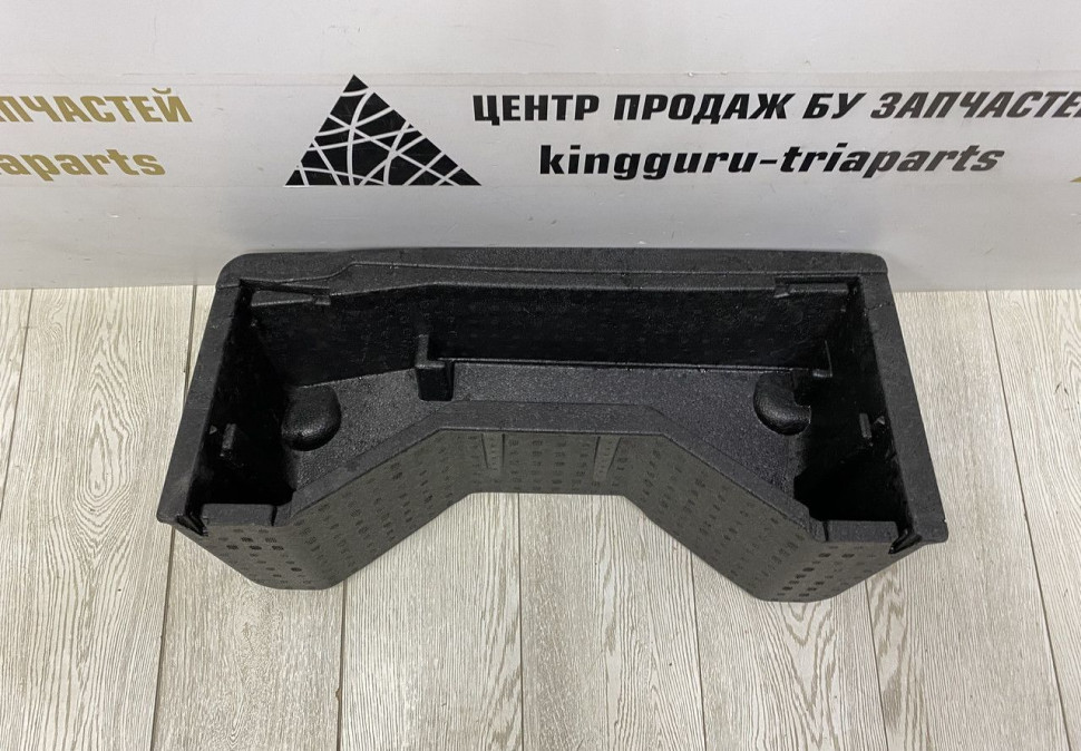Ящик для инструментов в багажник Skoda Rapid oem 60u863957 Ящик для инструментов в багажник Skoda Rapid oem 60u863957