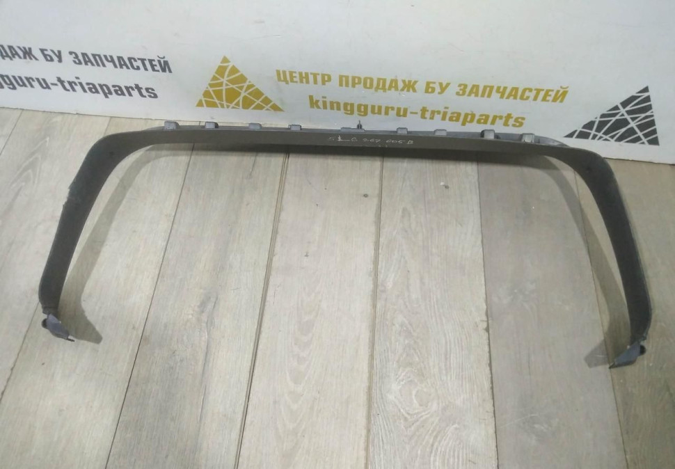 Обшивка крышки багажника бу Skoda Yeti OEM 5L6867605B Обшивка крышки багажника бу Skoda Yeti OEM 5L6867605B