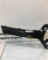 Накладка решетки радиатора Renault Kaptur рестайлинг OEM 623829107R