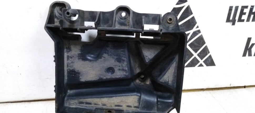 Крепление АКБ Volkswagen Polo 5 (09-20) oem 6r0915331