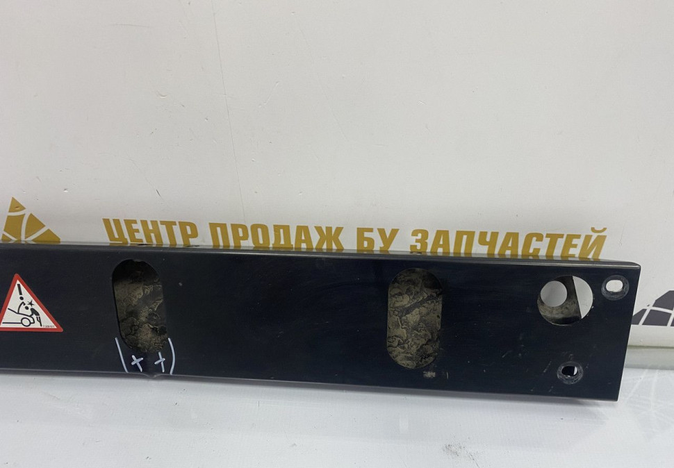 Распорка передней панели BMW X3 F25 OEM 51647210501