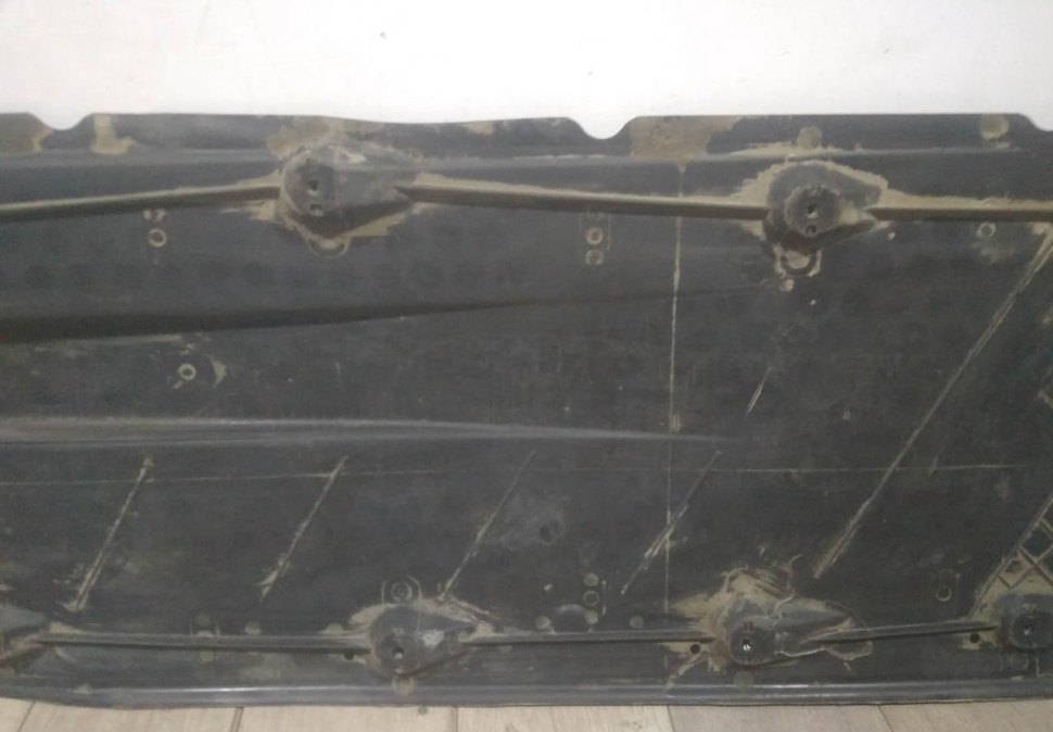 Защита днища левая бу Skoda Octavia A5 OEM 1K0825211K