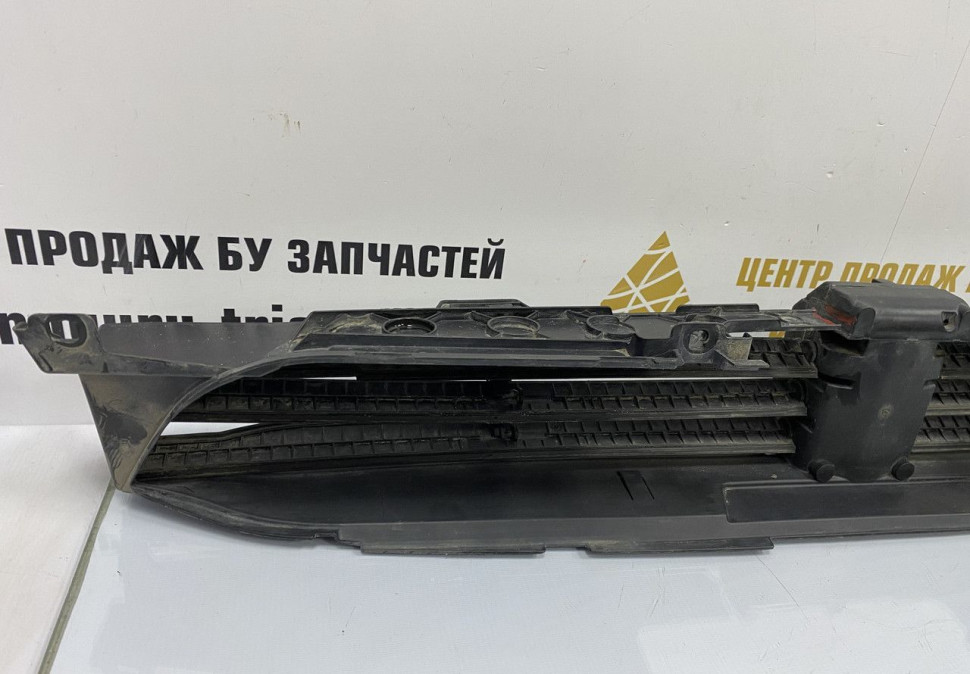 Жалюзи воздуховода нижние BMW X3 G01 OEM 51137497231