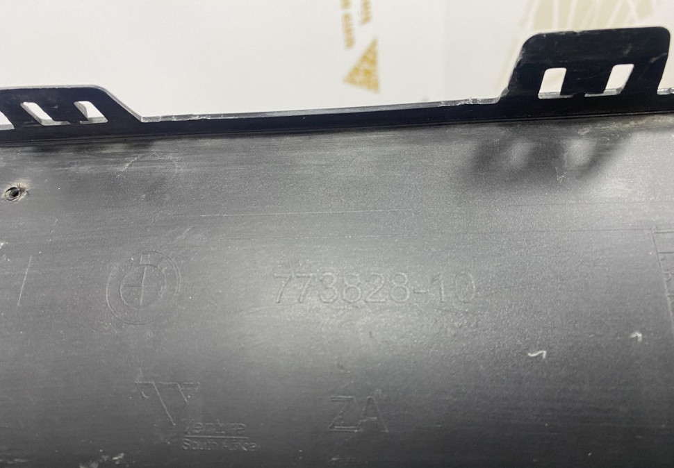 Накладка переднего бампера BMW X3 G01 M-Pack OEM 51118070392 8064606