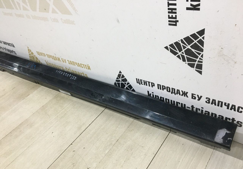 Порог правый BMW 5 G30 OEM 51777387338