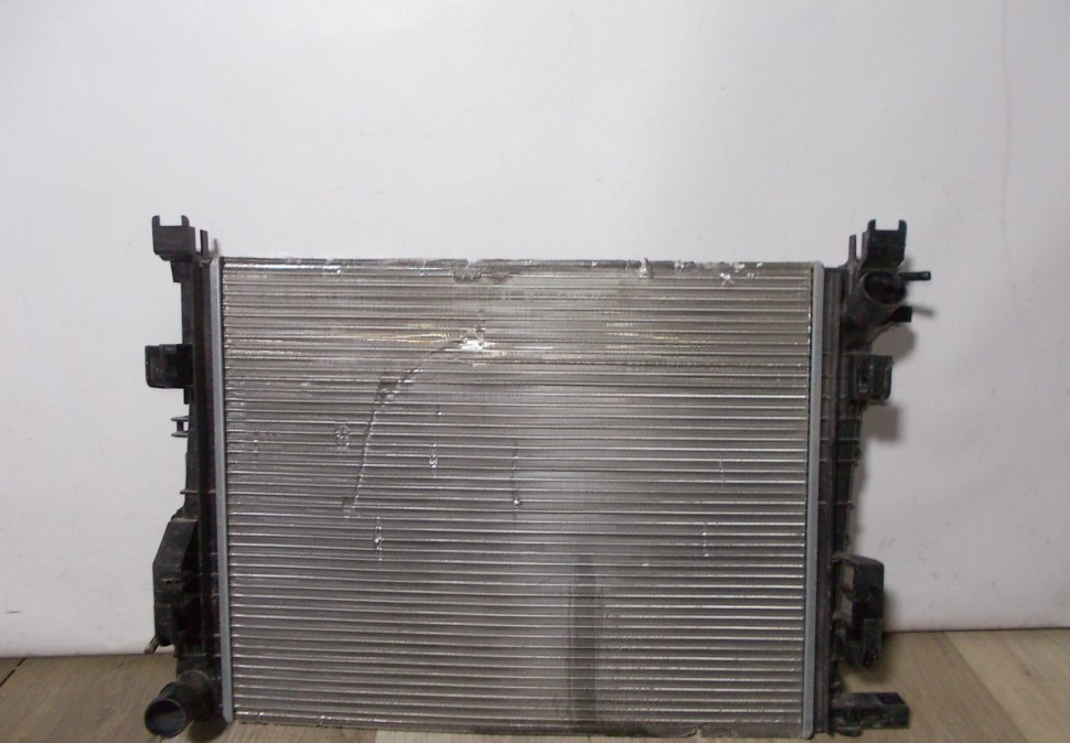 Радиатор охлаждения бу Renault Logan 2 OEM 214106179R