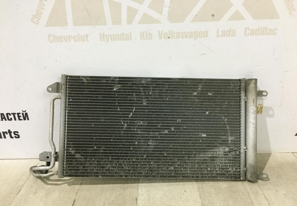 Радиатор кондиционера Volkswagen Polo 6 2020 oem 6R0820411T
