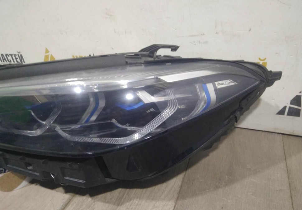 Фара лазерная левая бу BMW 8 G14 OEM 63118739605 Фара лазерная левая бу BMW 8 G14 OEM 63118739605