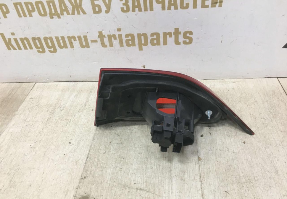 Фонарь внутренний левый BMW X1 E84 OEM 63212992479