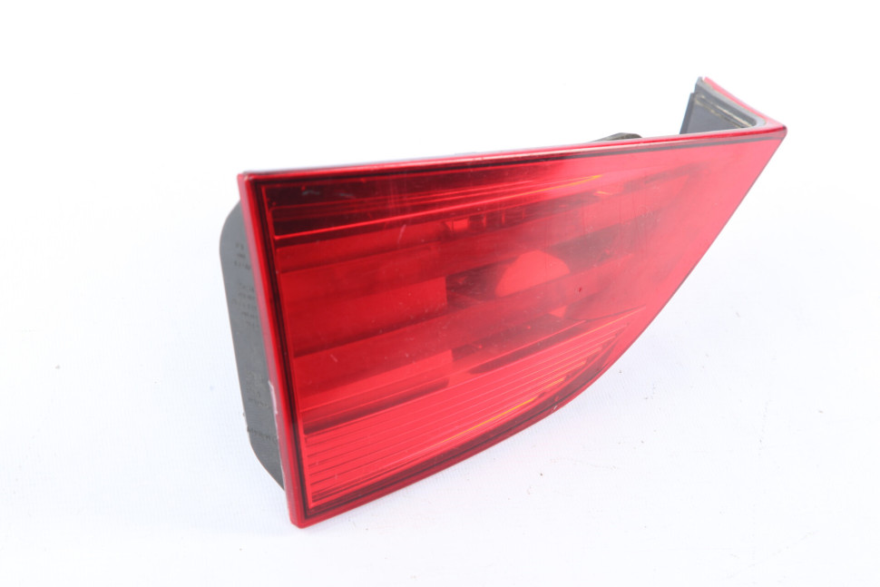 Фонарь внутренний левый BMW X1 E84 OEM 63212992479