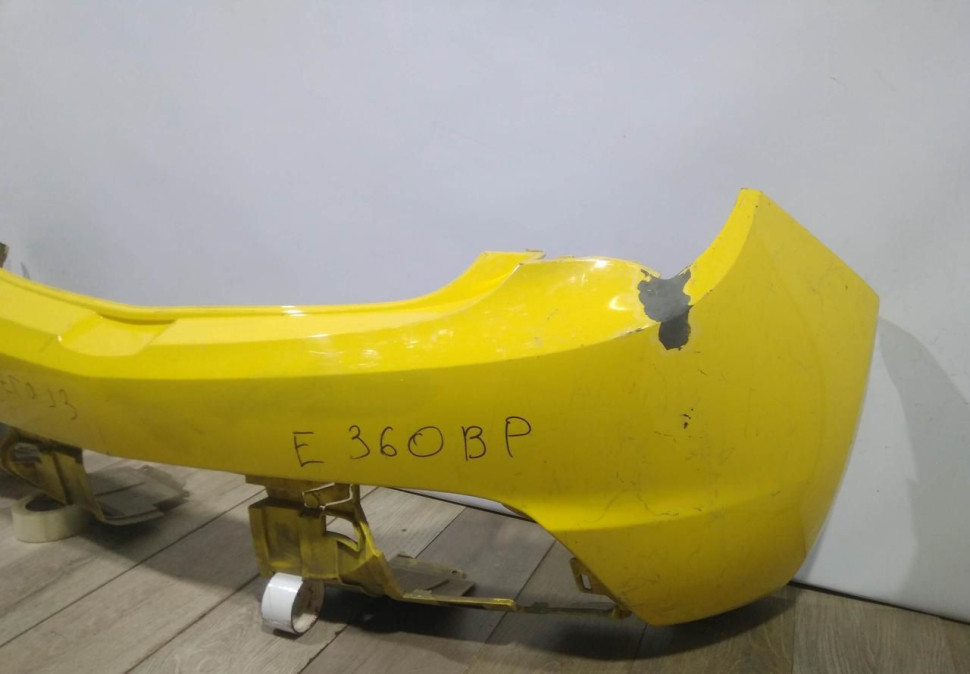 Бампер задний бу Opel Astra J3 OEM 13266075 Бампер задний бу Opel Astra J3 OEM 13266075