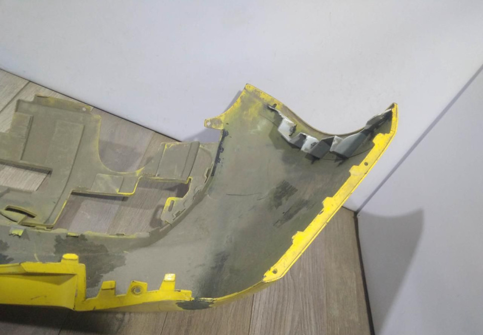 Бампер задний бу Opel Astra J3 OEM 13266075 Бампер задний бу Opel Astra J3 OEM 13266075