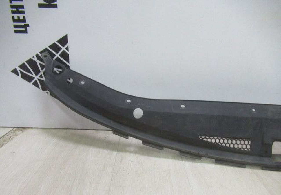 Накладка передней панели Hyundai Grand Starex H-1 865634H000