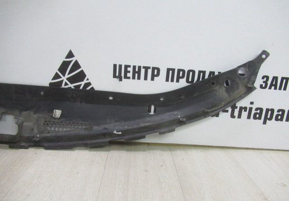 Накладка передней панели Hyundai Grand Starex H-1 865634H000