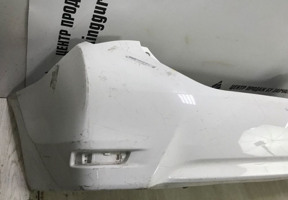 Бампер задний Toyota Corolla E180 oem 5215902A20 (скл-3) Бампер задний Toyota Corolla E180 oem 5215902A20 (скл-3)