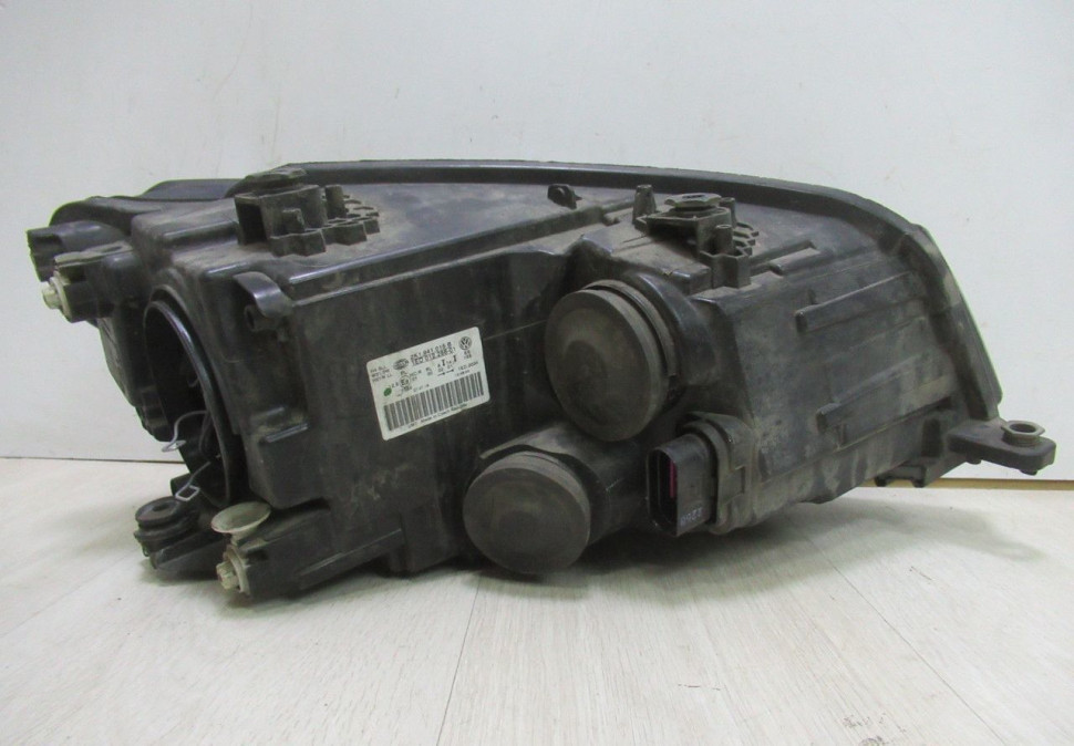 Фара левая (галоген) Volkswagen Caddy 4 oem 2k1941015b (трещина на стекле) (скл-3)