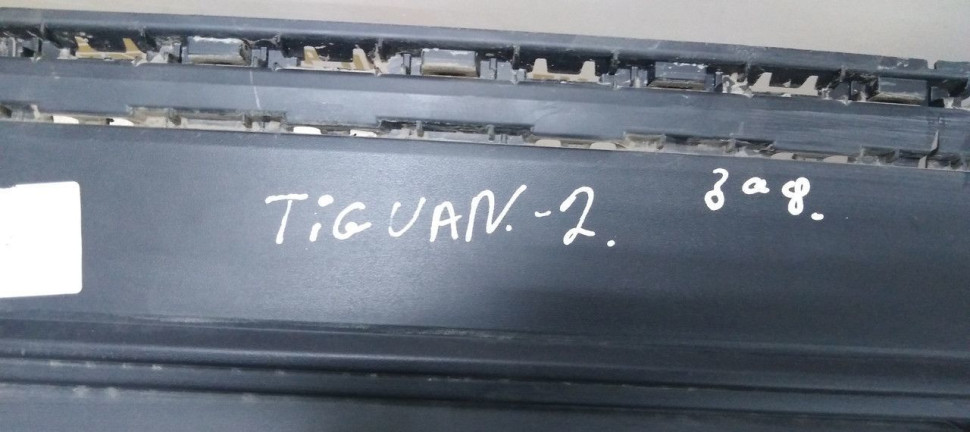 Спойлер заднего бампера Volksawgen Tiguan 2 рест 20> oem 5NR807521