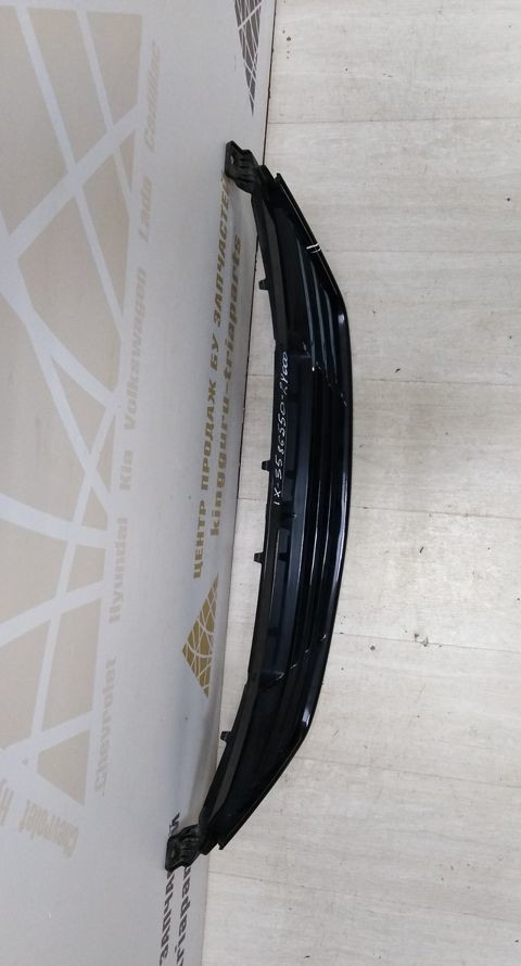 Решетка переднего бампера нижняя Hyundai IX35 (10-15) oem 865502Y000