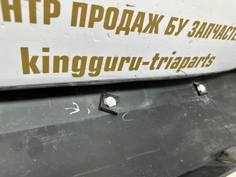 Порог правый бу Skoda Yeti OEM 5L0853856C Порог правый бу Skoda Yeti OEM 5L0853856C