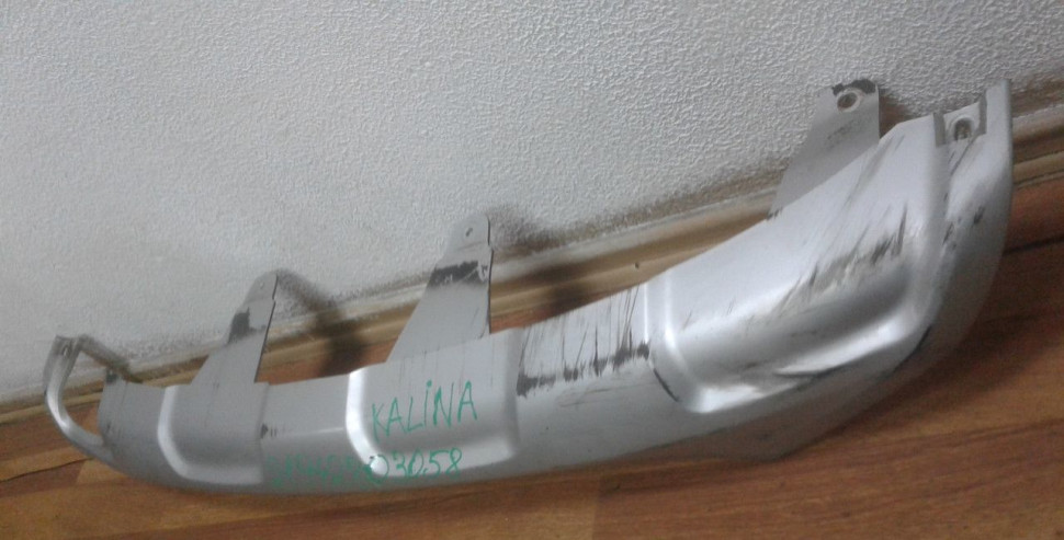 Спойлер переднего бампера Lada Kalina 1 oem 21942803058 (потерт) (скл-3) Спойлер переднего бампера Lada Kalina 1 oem 21942803058 (потерт) (скл-3)