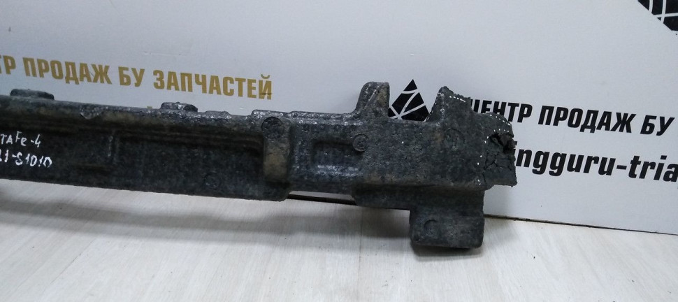 Абсорбер переднего бампера Hyundai Santa Fe 4 2018> oem 86521S1010 Абсорбер переднего бампера Hyundai Santa Fe 4 2018> oem 86521S1010