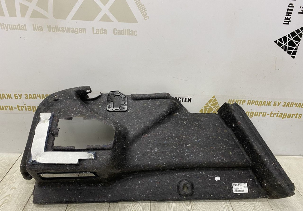 Обивка багажника правая BMW 5 G30 OEM 7373570 Обивка багажника правая BMW 5 G30 OEM 7373570