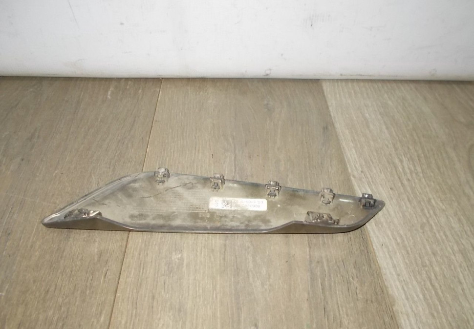 Накладка крыла передняя правая бу BMW 5 G30 OEM 51137349594 Накладка крыла передняя правая бу BMW 5 G30 OEM 51137349594