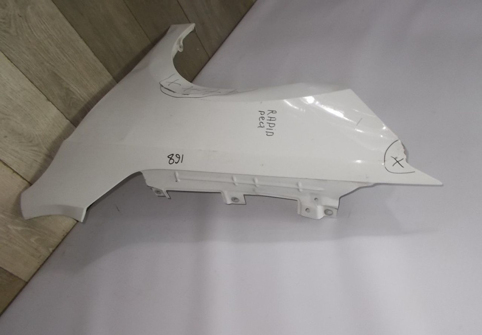 Крыло переднее левое бу Skoda Rapid рестайлинг OEM 5J5821021C