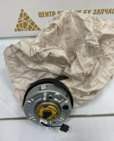 Подушка безопасности в руль сработавшее BMW 2 F44