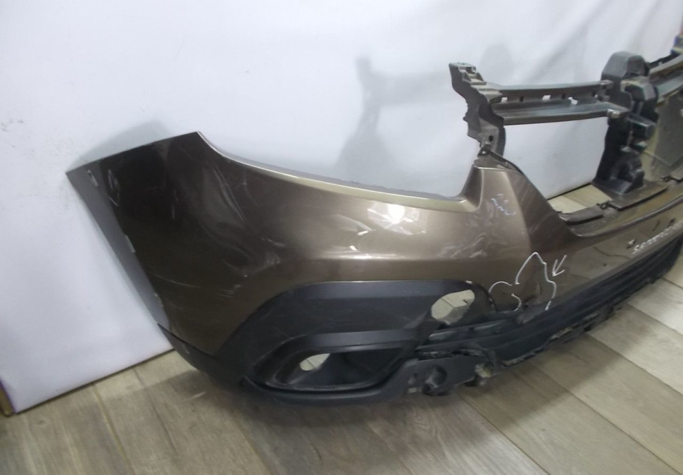 Бампер передний бу Renault Sandero Stepway 2 рестайлинг OEM 620220494R (В) Бампер передний бу Renault Sandero Stepway 2 рестайлинг OEM 620220494R (В)