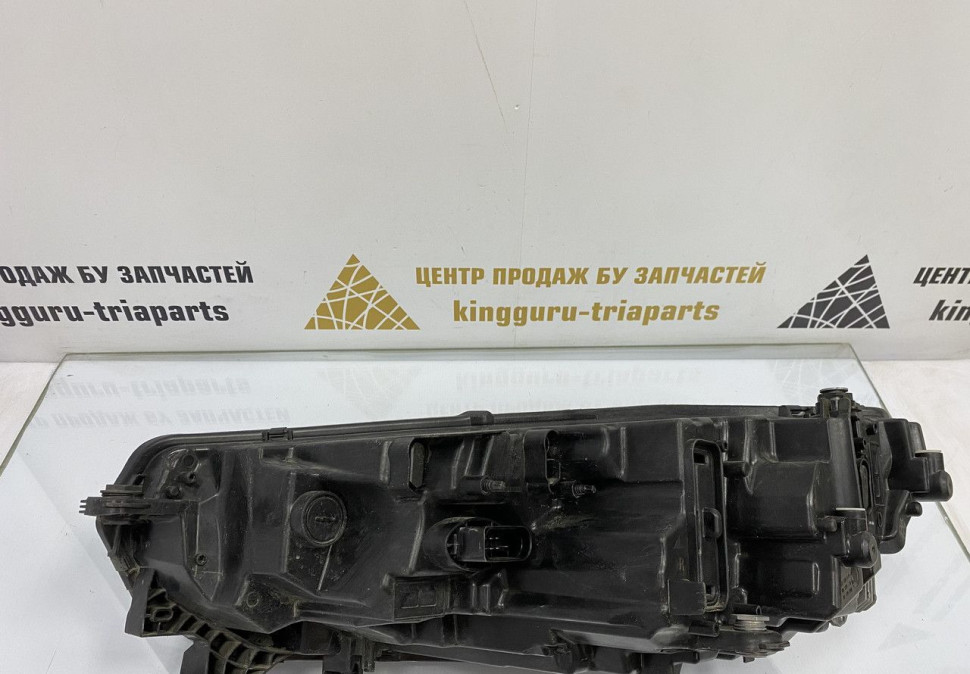 Фара ЛЭД LED правая Skoda Octavia A8 OEM 5E4941016 Фара ЛЭД LED правая Skoda Octavia A8 OEM 5E4941016