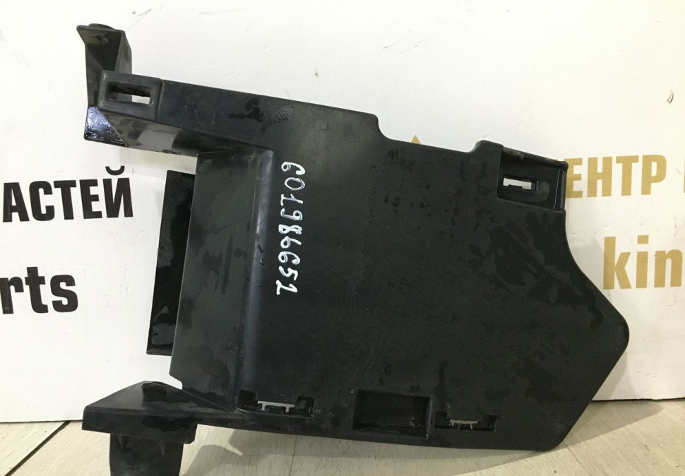 Дефлектор бампера левый Renault Logan 2 OEM 601986652R