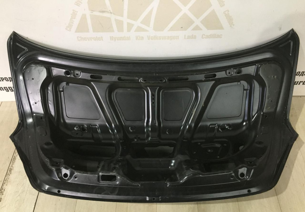 Крышка багажника Genesis G90 2016-2019 oem 69200D2040 Крышка багажника Genesis G90 2016-2019 oem 69200D2040