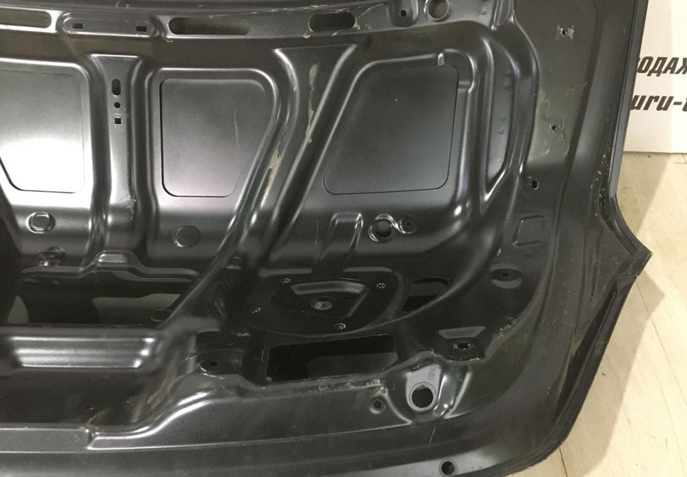 Крышка багажника Genesis G90 2016-2019 oem 69200D2040 Крышка багажника Genesis G90 2016-2019 oem 69200D2040