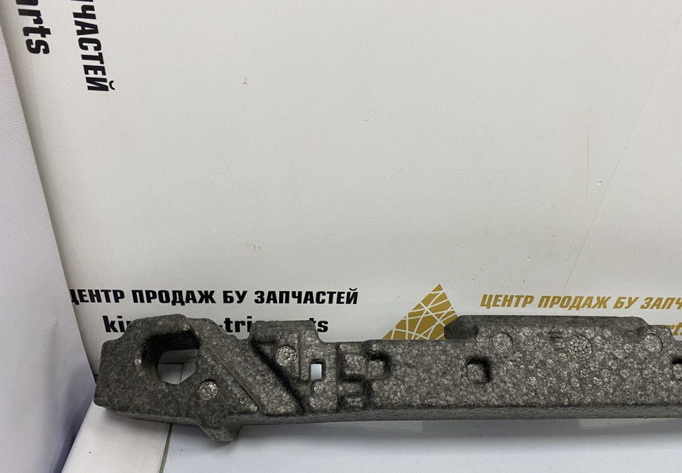 Абсорбер переднего бампера Hyundai Solaris 2 2017 OEM 86520H5000