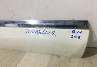 Молдинг двери задний правый Volkswagen Touareg 2 NF 2010-2018 oem 7P6854950H