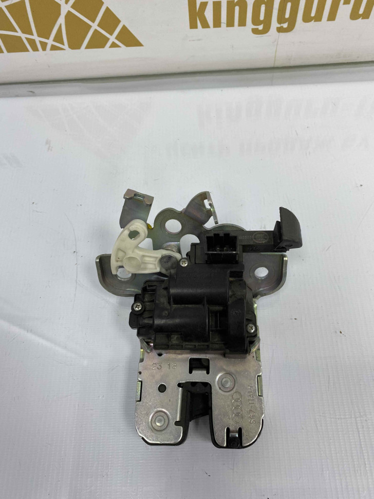 Замок крышки багажника бу Audi Q5 OEM 8R0827505A Замок крышки багажника бу Audi Q5 OEM 8R0827505A