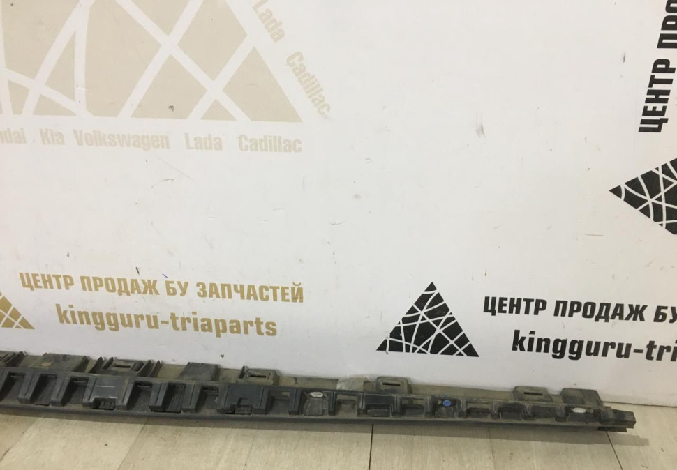 Порог правый Renault Duster OEM 764260812R