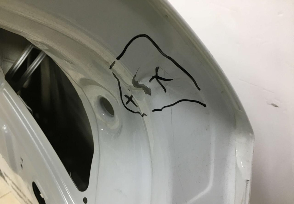 Крышка багажника Skoda Octavia A7 OEM 5E5827023B