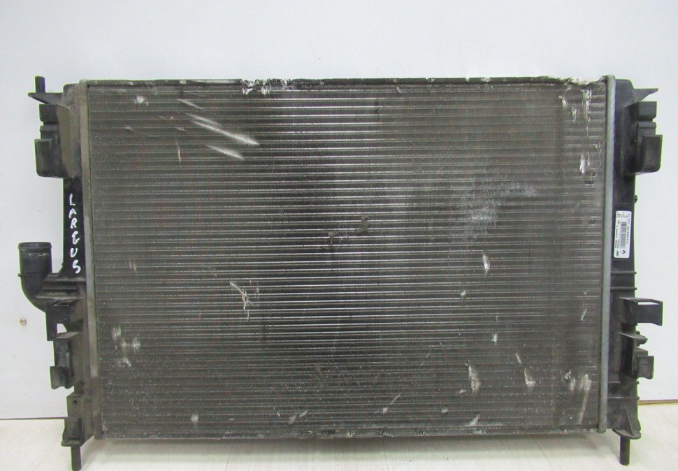Радиатор охлаждения бу Lada Largus OEM 214105731R (скл-3)