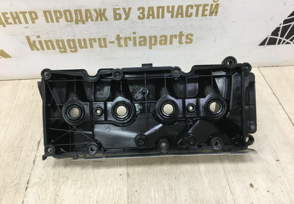 Клапанная крышка Volkswagen Golf 7 2.0 дизель oem 04L103469