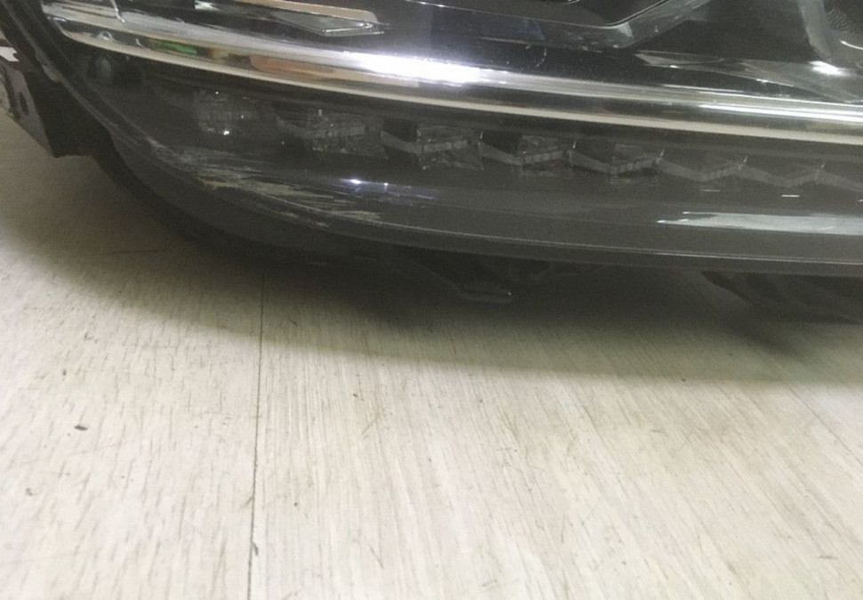 Фара правая LED Volkswagen Tiguan 2 oem 5NB941036D Фара правая LED Volkswagen Tiguan 2 oem 5NB941036D