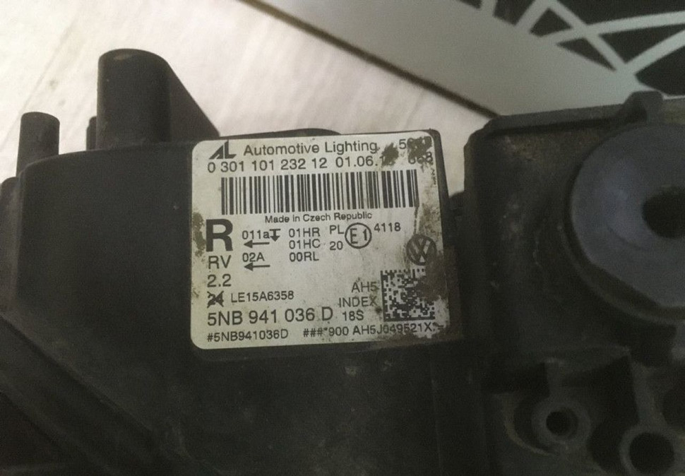 Фара правая LED Volkswagen Tiguan 2 oem 5NB941036D Фара правая LED Volkswagen Tiguan 2 oem 5NB941036D