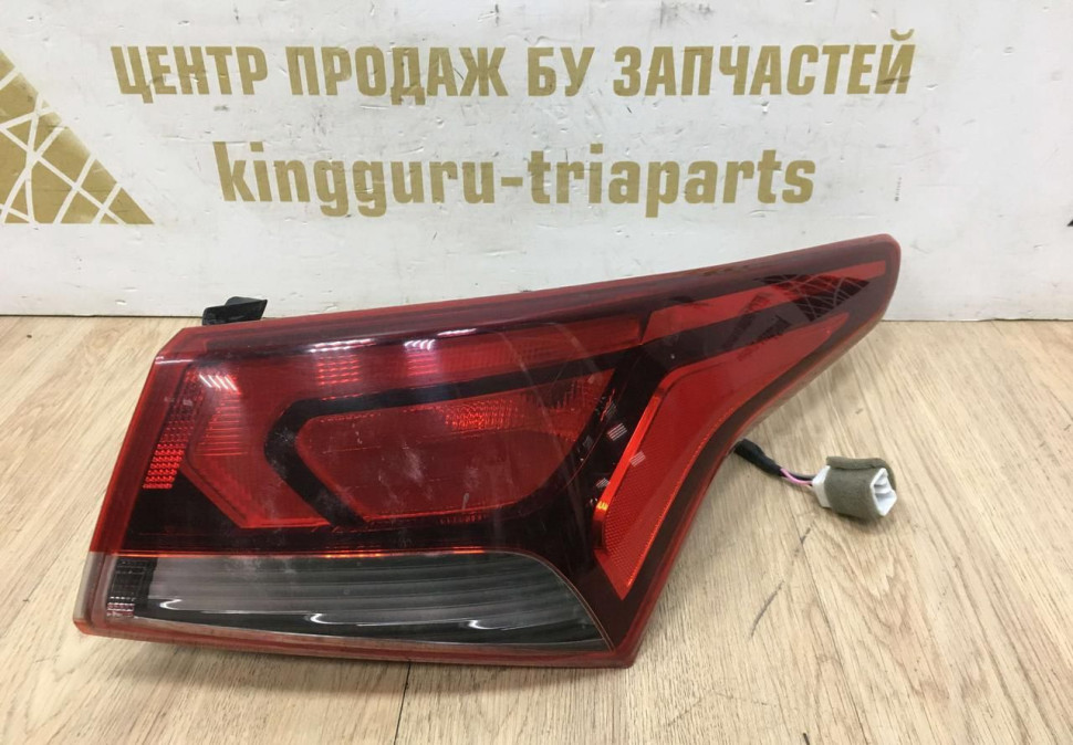 Фонарь правый внешний Hyundai Solaris 2 2017 oem 92402H5000